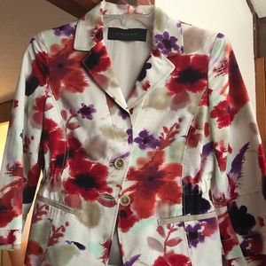 LIKE NEW Gorgeous Elie Tahari Blazer - Worn Once